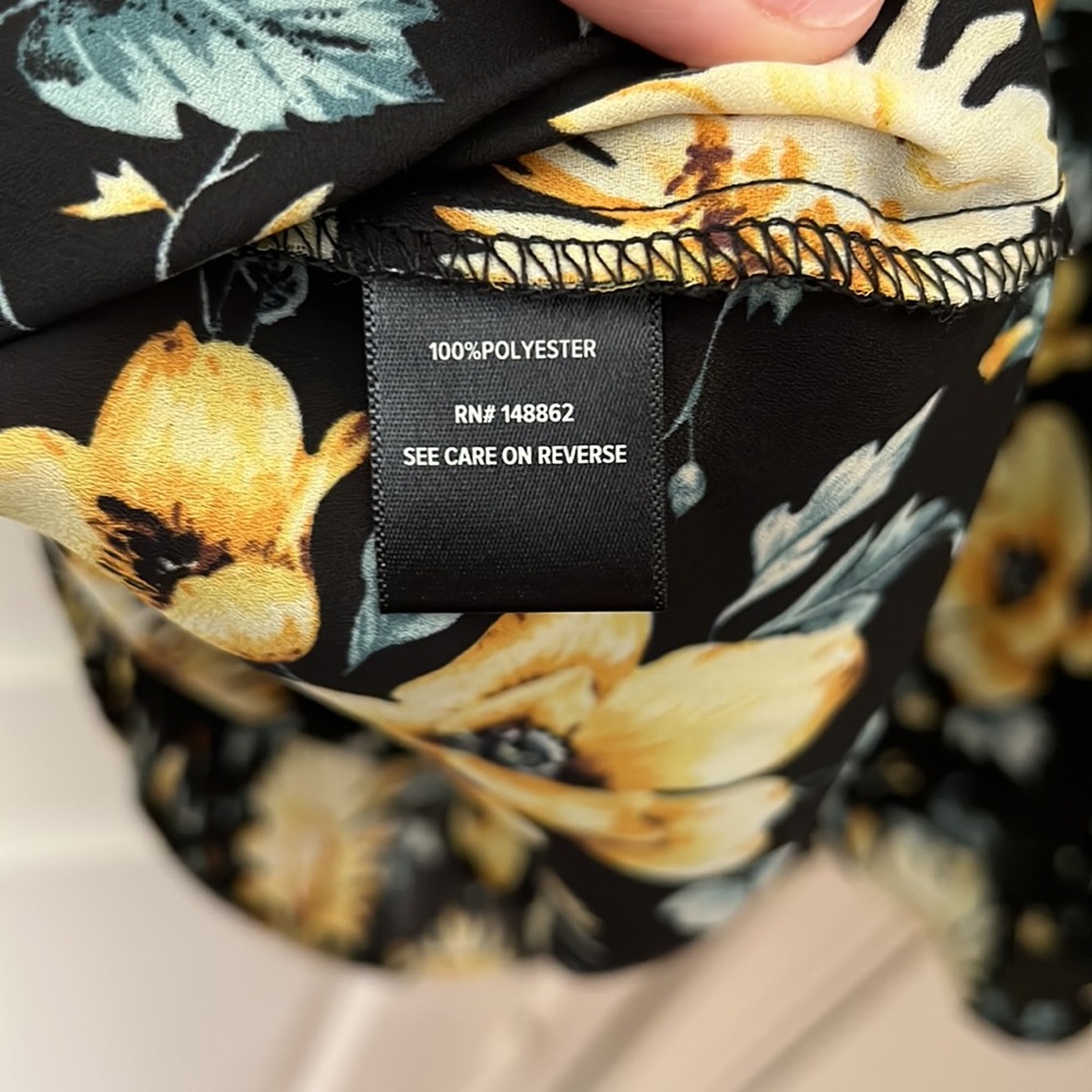 Torrid top - Picture 6 of 6